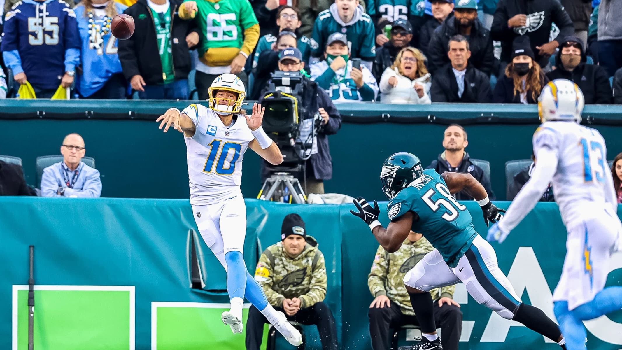 Eagles vs Chargers: Who's scoring tonight?